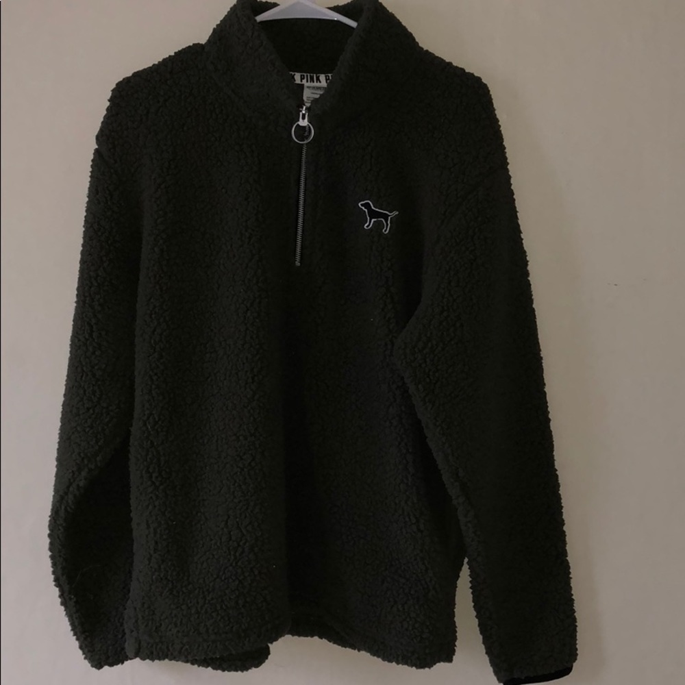Dark green pullover
